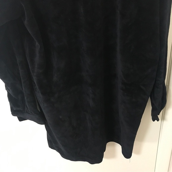 Vintage Erika collection black velvet long sleeve button down shirt - Picture 5 of 9